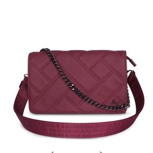 BNWT Lug Matte Luxe Huddle (Wine)